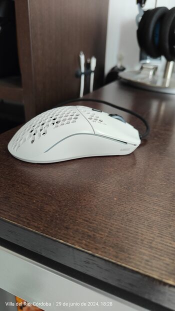Buy Mouse Gaming Glorious model O- (MATTE WHITE)