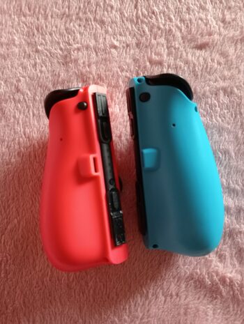 Joy-con Nintendo Switch rojo y azul