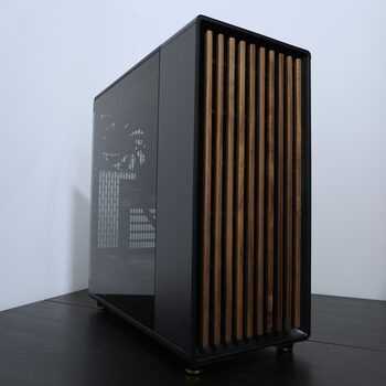 Ryzen 7 9800X3D B850 WiFi 32GB DDR5 2TB NVMe SSD RTX 5080 16G SHADOW 3X OC
