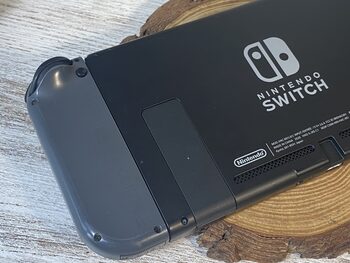 Nintendo Switch V2 con accesorios 