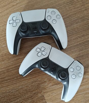 PlayStation 5, Black & White, 825GB