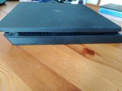 PlayStation 4 Slim 