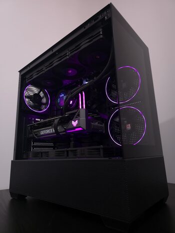 Žaidimų-darbo kompiuteris AMD Ryzen 7800X3D 32GB DDR5 1TB NVMe RTX 4070 Ti SUPER