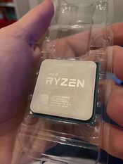 AMD Ryzen 3 2200G 3.5-3.7 GHz AM4 Quad-Core CPU