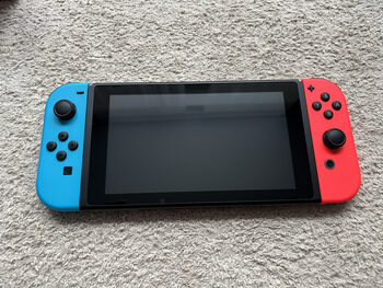 Nintendo Switch, Blue & Red, v2, 32GB
