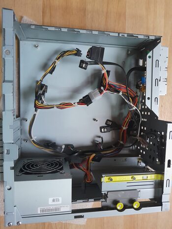 Smulkus mATX korpusas su PSU for sale