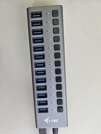 13 lizdų USB hub 3.0