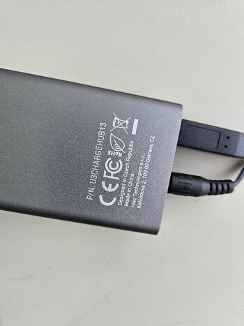 13 lizdų USB hub 3.0