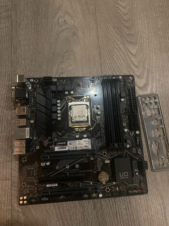 GIGABYTE B460M D3H + i5-10400 + 250GB M.2