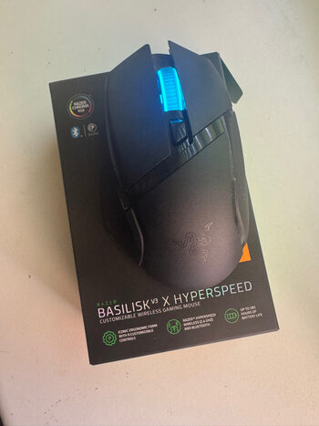 RAZER BASILISK V3 BĖLAIDE PELĖ