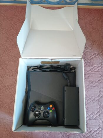 CONSOLA XBOX 360 SLIM S + DISCO DURO 320GB