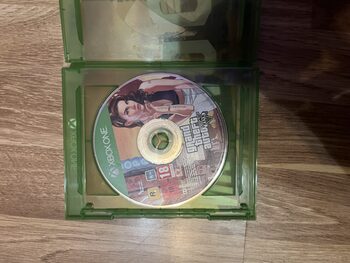 Grand Theft Auto V: Premium Online Edition Xbox One