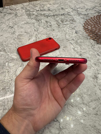 Apple iPhone XR 128GB Red