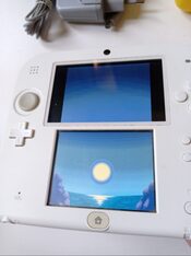 Nintendo 2ds blanca y roja 