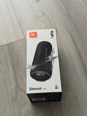 JBL FLIP 6 portable bluetooth speaker