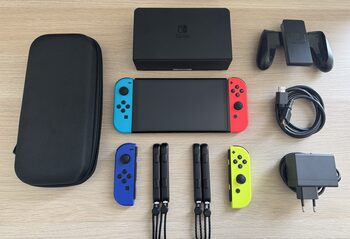 Nintendo Switch OLED + mandos extra + funda