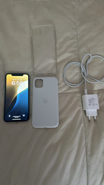 Apple iPhone 11 64GB White