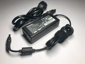 Toshiba pa3467e-1ac3 65W 19V 3.42A 5.5 x 2.5mm Genuine Power Adapter Charger for sale