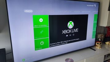 Xbox 360 S + 4 mandos + 300 juegos