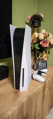 PlayStation 5, Black & White, 825GB