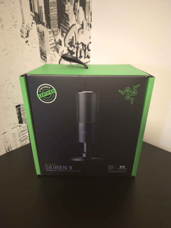 Razer Seiren X mikrofonas