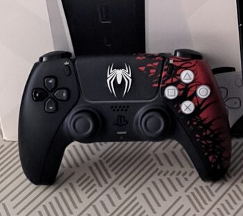 Get Mando PS5 - Dualsense Spider-Man Edición Limitada 