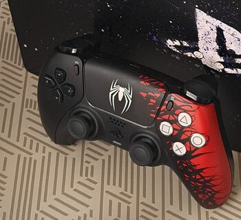 Mando PS5 - Dualsense Spider-Man Edición Limitada 