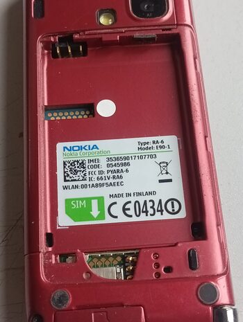 Redeem Nokia E90 Red