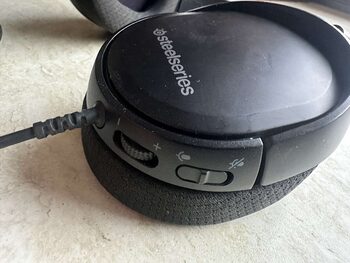 SteelSeries Arctis 1 Laidinės for sale
