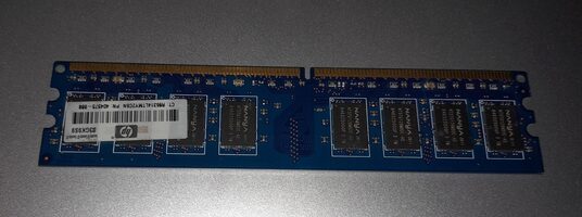 Crucial 2 GB (1 x 2 GB) DDR2-1066 Green PC RAM