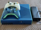 Mėlynas Xbox 360 E Limited Edition 500GB. 