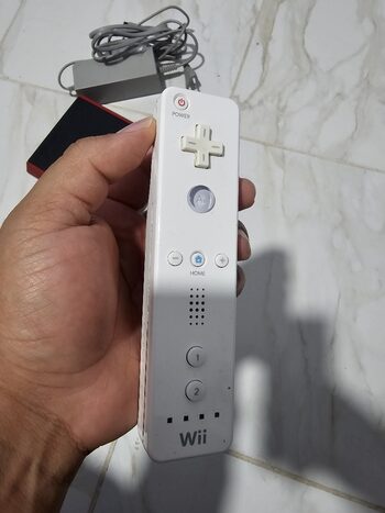 se vende nintendo wii roja 