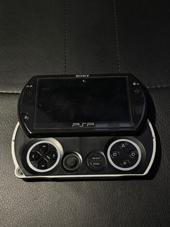 PSP GO (Atrištas)