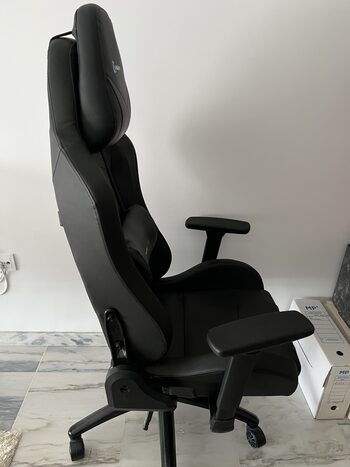 Get Newskill Silla Gaming Profesional Takamikura