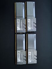 G.Skill Trident Z RGB 32 GB (4 x 8 GB) DDR4-3200 Black PC RAM