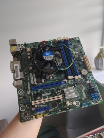 intel motininė plokšė su i5-2400 is aušintuvu