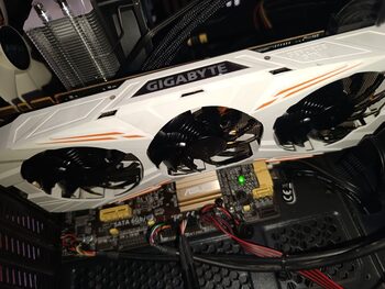 NVIDIA GeForce GTX 1080 Ti 11 GB 1480-1582 Mhz PCIe x16 GPU