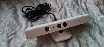 Originali Puikiai veikianti Xbox 360 Kinect Kamera (balta) 