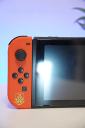 Redeem Nintendo Switch V2 con accesorios