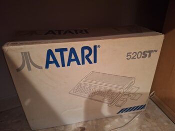 Atari 520 st y 20 juegos.