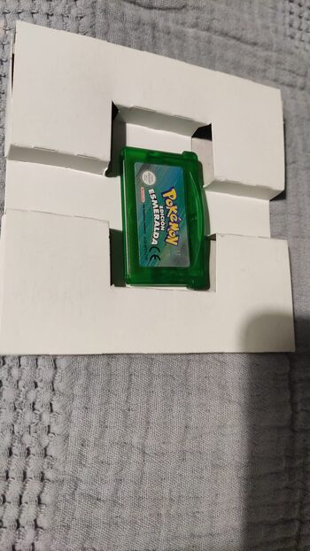 Pokémon Emerald Game Boy Advance