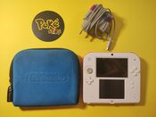 Nintendo 2DS Blanca y Roja con cargador y funda