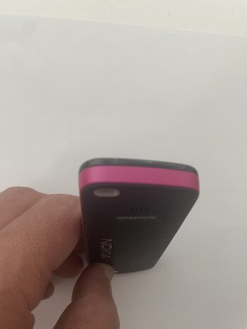 Redeem Nokia 5220 XpressMusic Red
