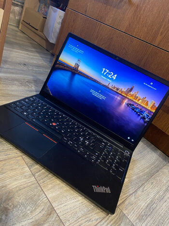 Lenovo Thinkpad E15 Intel i7-10510U Intel HD Graphics 620 / 16GB DDR4 / 2000GB HDD / 45 Wh / 802.11 ac / Black