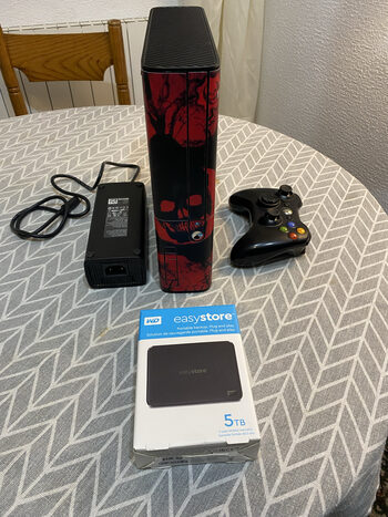 Xbox 360 E, RGH3, 240 Ssd, 5Tb, 1400 Games.