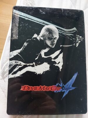 Devil May Cry 4: Collector's Edition Xbox 360