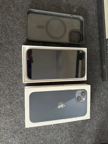 Apple iPhone 13 128GB Midnight