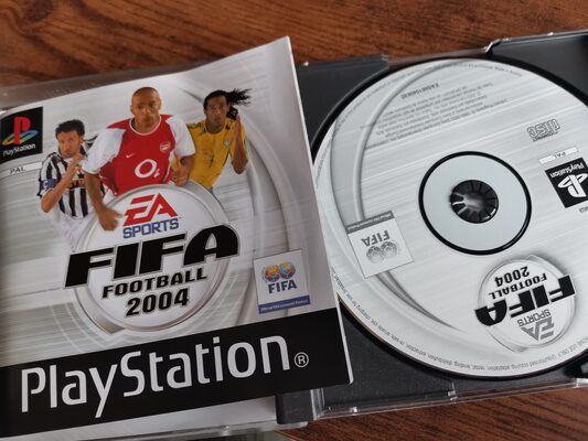 FIFA Soccer 2004 PlayStation