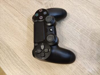 Playstation 4 Dualshock 4, V2 juodas originalus pultelis