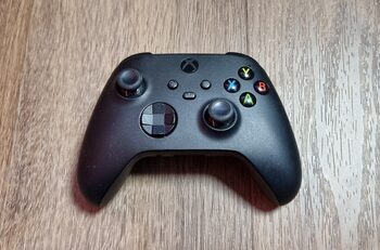 Xbox series ir one pultelis